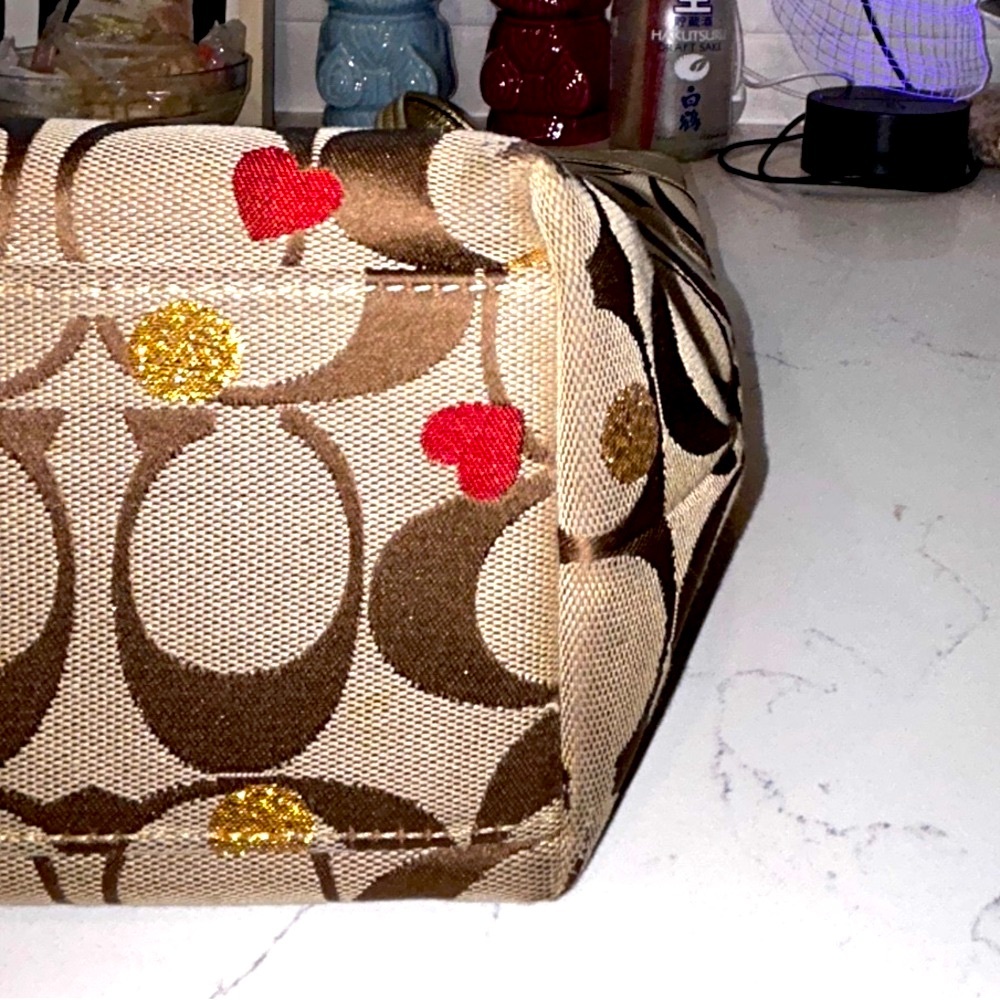 Coach Signature Laura “Secret Admirer” Gold & Brown Lrg Tote Bag w/ Charm & Tag - Picture 7 of 10